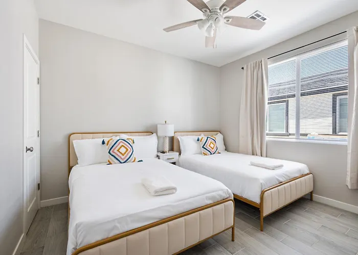 2b2b With Free Parking And Premium Beds Apartament Glendale