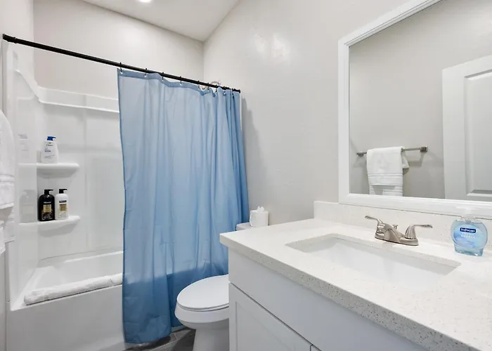 2b2b With Free Parking And Premium Beds *
